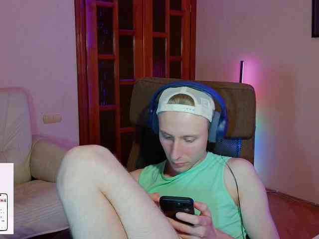 Elian-25 Sex Cam Show