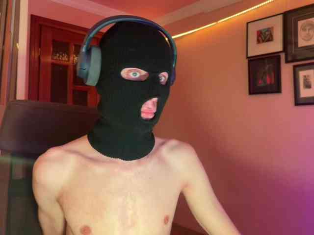 Elian-25 Live Webcam on BongaCams