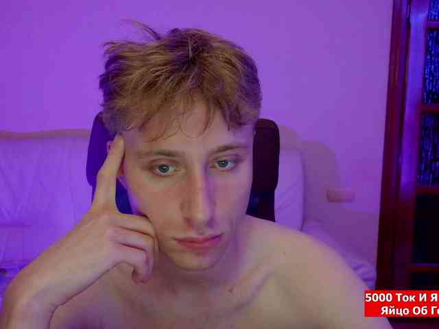 Elian-25 Sex Cam Show