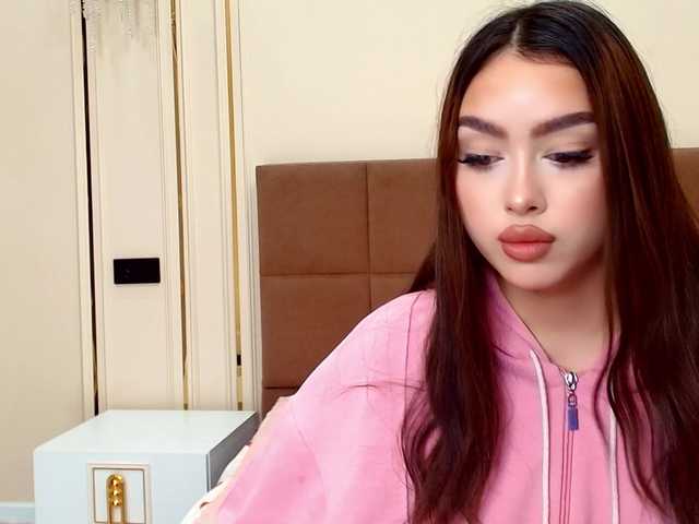 maddieperezzz live cam on BongaCams