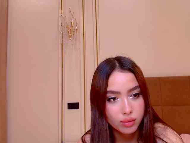 maddieperezzz webcam