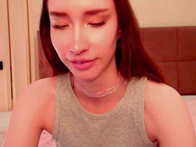 モデル: babylalisa