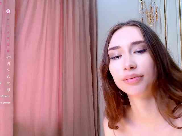 モデル: babylalisa