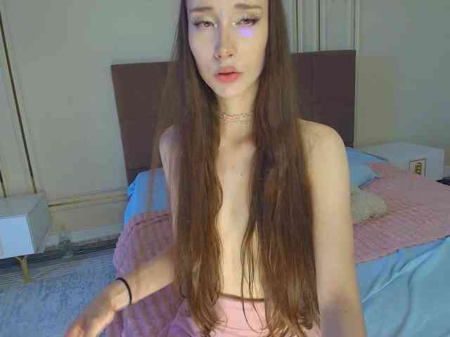 モデル: babylalisa