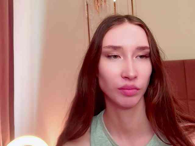 モデル: babylalisa