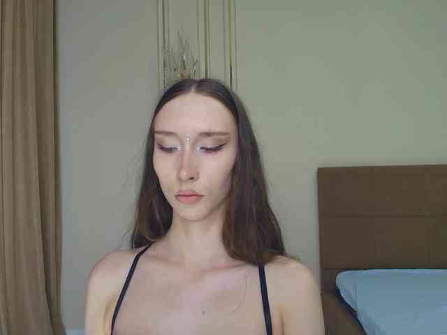 モデル: babylalisa