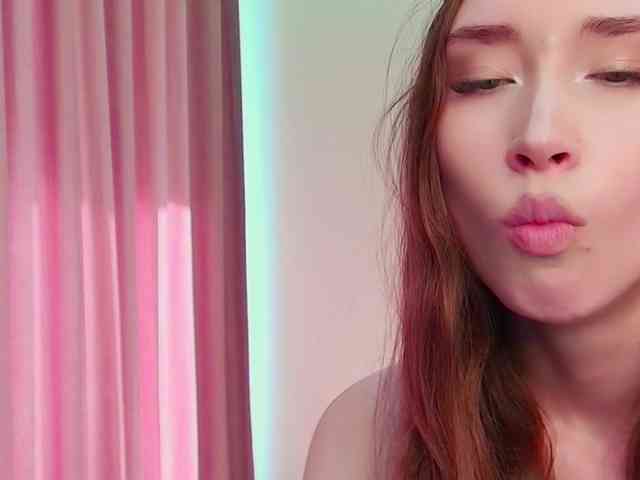 モデル: babylalisa
