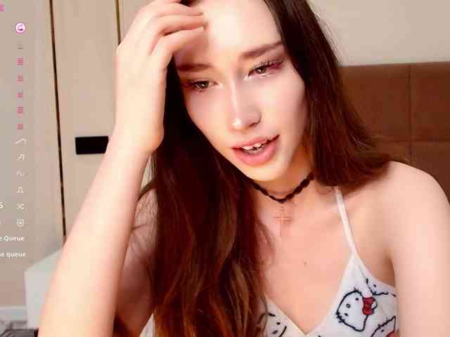 モデル: babylalisa
