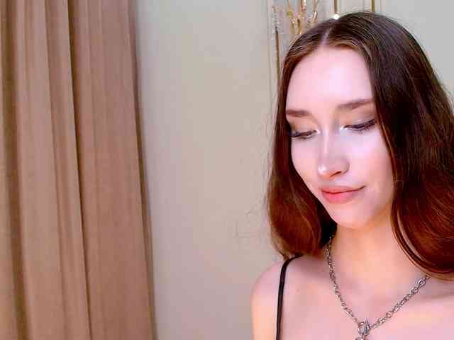 モデル: babylalisa