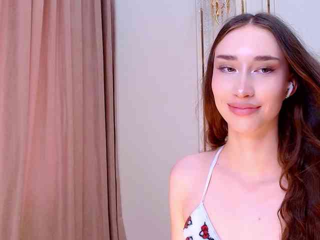 モデル: babylalisa