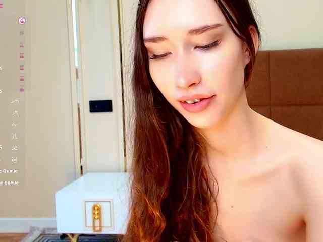モデル: babylalisa