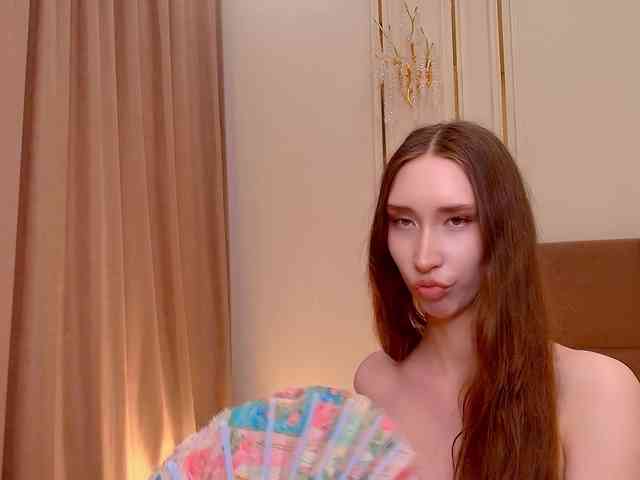 モデル: babylalisa