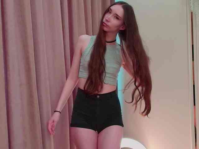 モデル: babylalisa