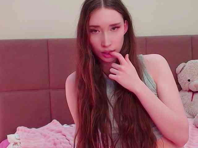 モデル: babylalisa