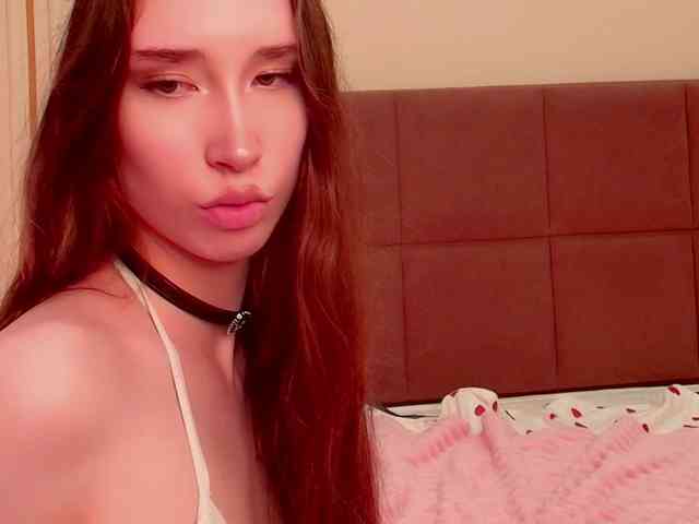 モデル: babylalisa