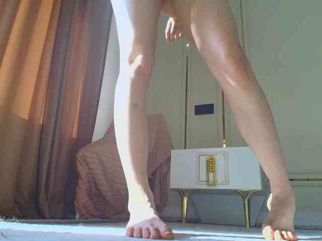 モデル: babylalisa