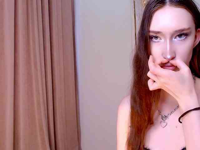 モデル: babylalisa