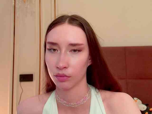 モデル: babylalisa