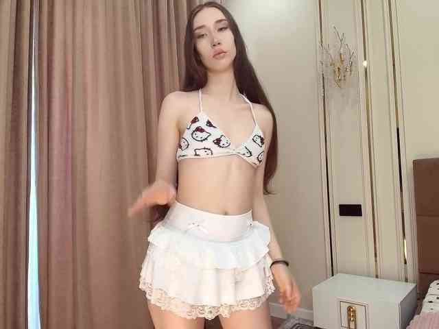 モデル: babylalisa