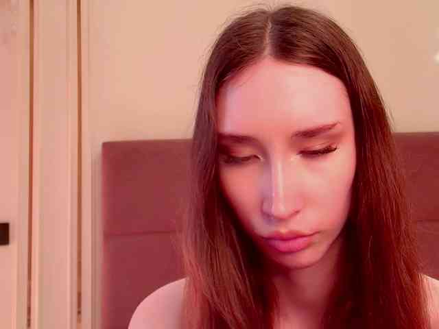 モデル: babylalisa