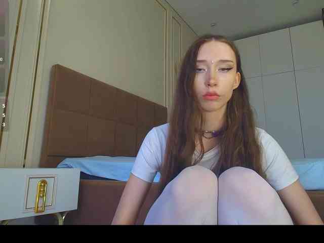 モデル: babylalisa