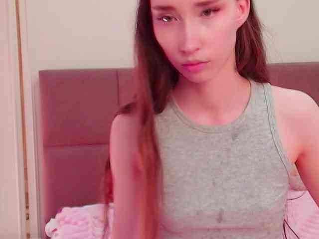 モデル: babylalisa