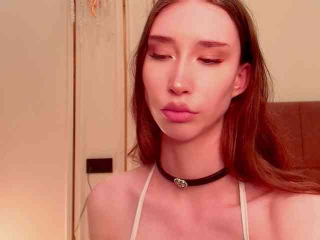 モデル: babylalisa