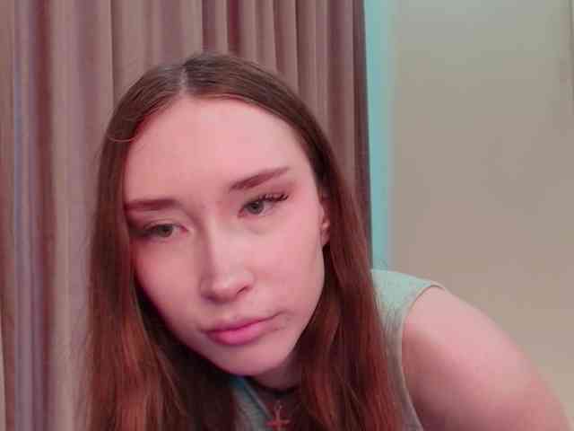 モデル: babylalisa