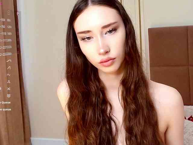 モデル: babylalisa