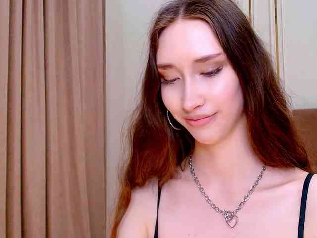 モデル: babylalisa