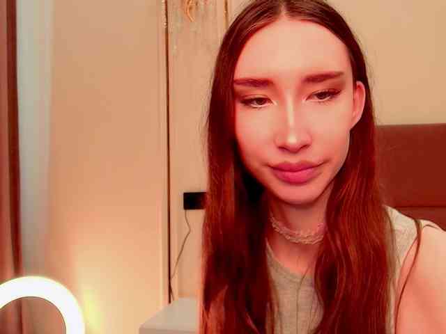 モデル: babylalisa