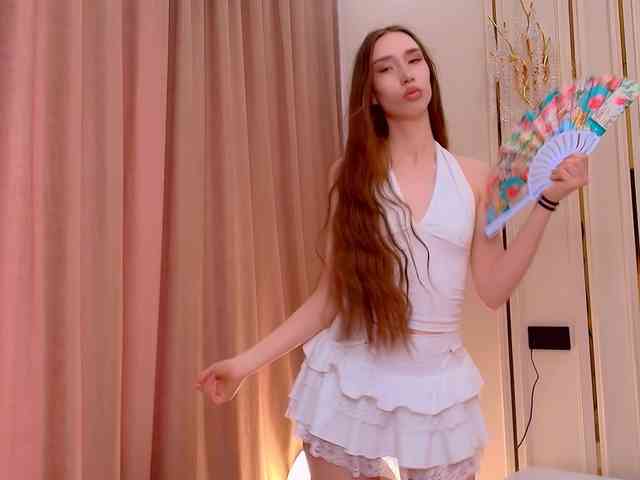 モデル: babylalisa