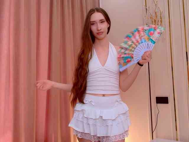 モデル: babylalisa