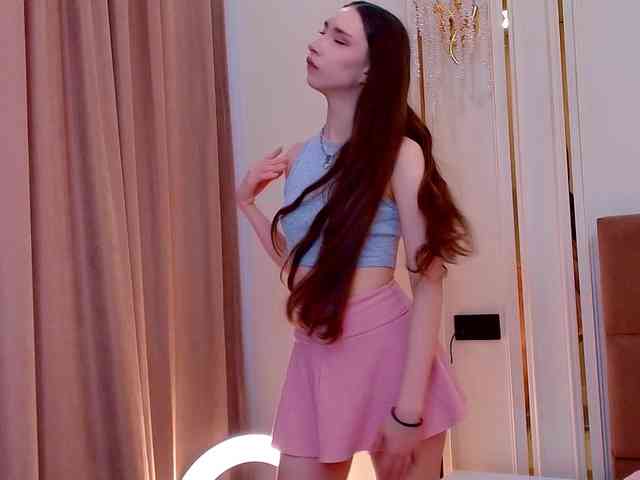 モデル: babylalisa