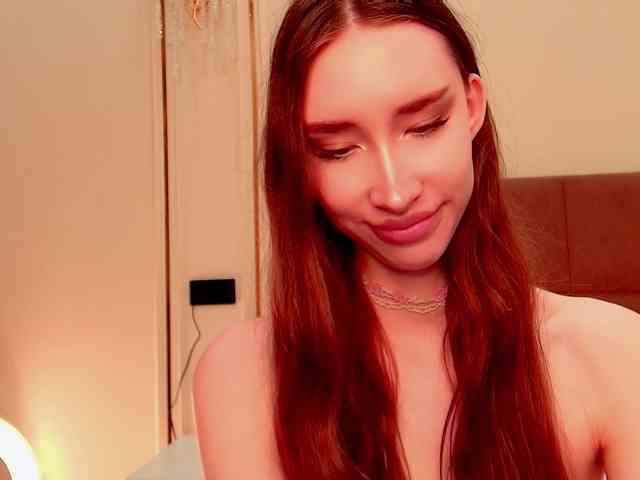 モデル: babylalisa