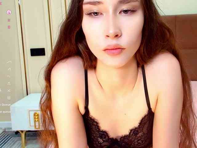 モデル: babylalisa