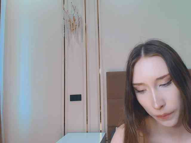モデル: babylalisa