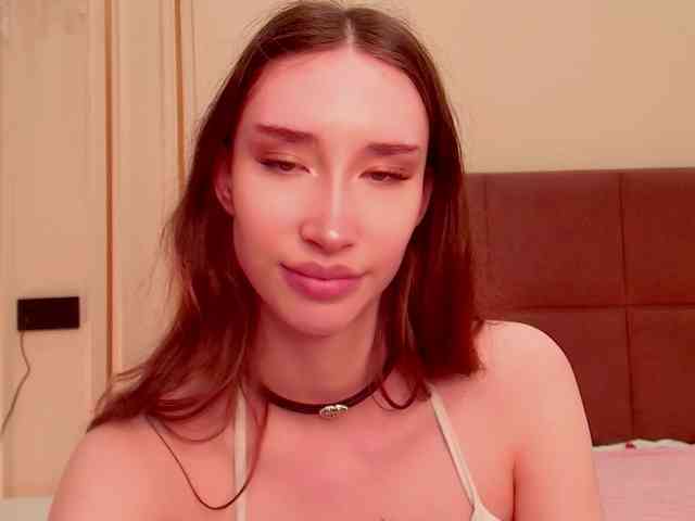 モデル: babylalisa