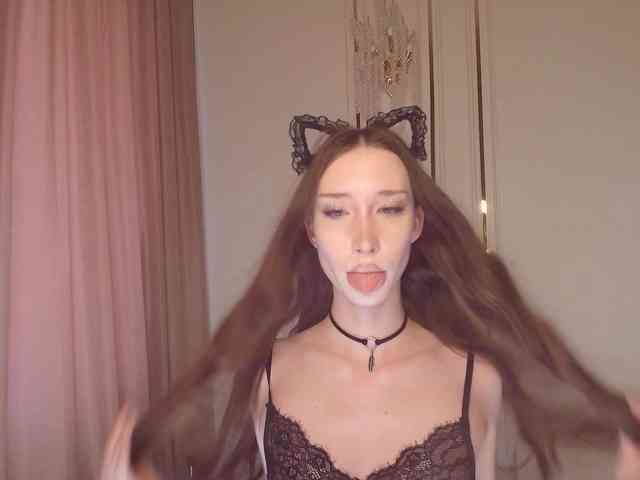 モデル: babylalisa