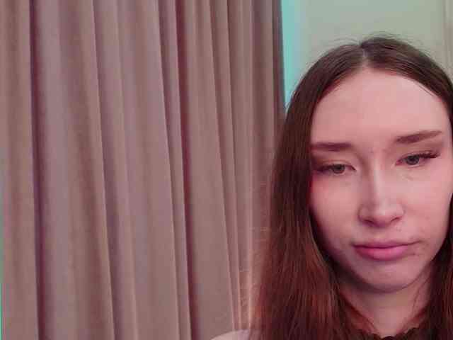 モデル: babylalisa