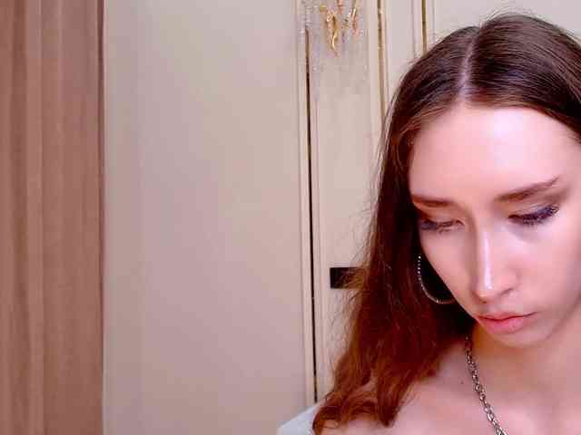 モデル: babylalisa