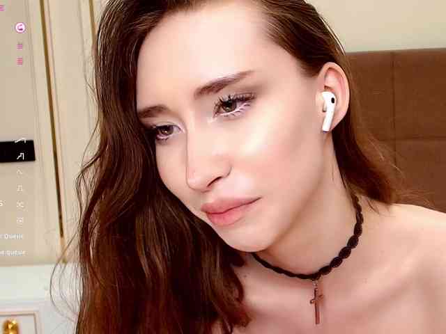 モデル: babylalisa