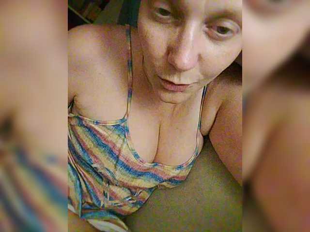 Lunauniverse live cam on BongaCams
