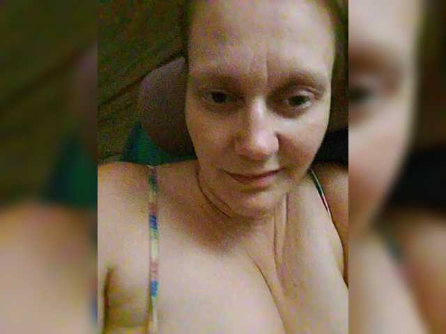 Lunauniverse live cam on BongaCams
