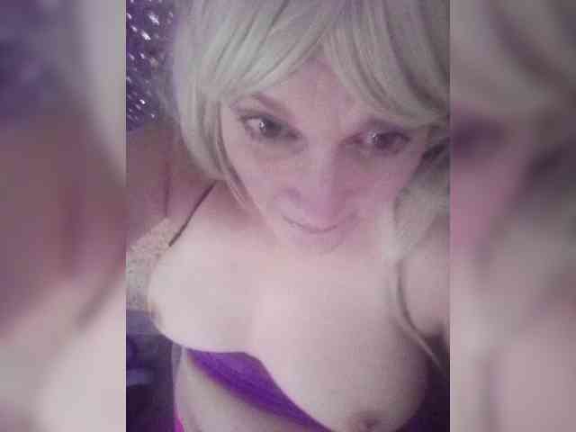 Model: Lunauniverse