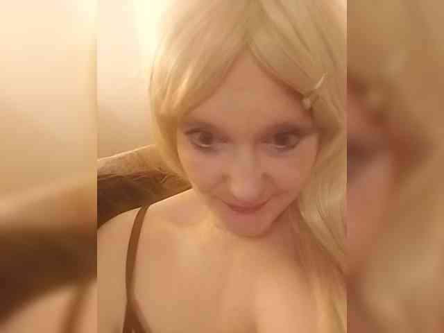 Model: Lunauniverse