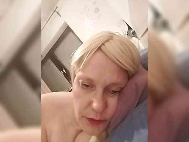 Lunauniverse webcam