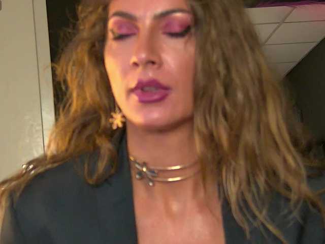 AnneGoddesss live cam on BongaCams