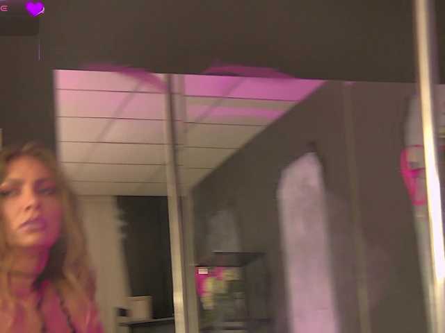 Sex chat gratuit in direct cu AnneGoddesss pe BongaCams
