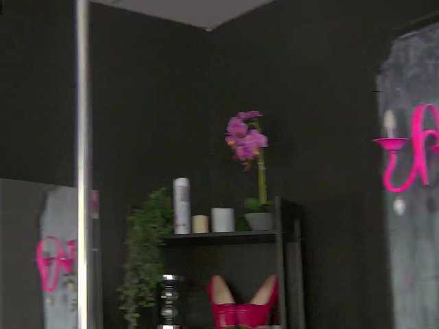 Sex chat gratuit in direct cu AnneGoddesss pe BongaCams